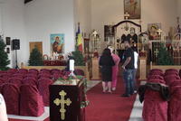 2009-12-27 Impodobirea Sfintei Biserici cu braz,i Decembrie 2009