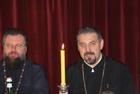 Slujba Arhiereasca Noiembrie 2011 061